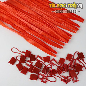 Túi lưới nhựa dài 25cm kèm móc khóa màu đỏ (1kg)