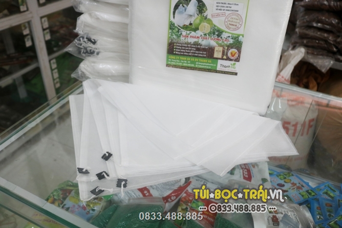 Nhiều cửa hàng phân phối lại sản phẩm túi bao trái của Thanh Hà